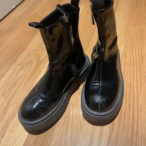 Zara Kids Black patent Boots Sz 2.5